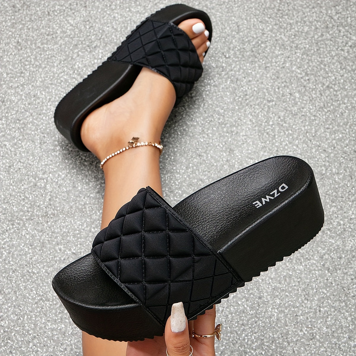 Plaid Pattern Platform Sandals for Women - Comfortable, Casual, Slip-On Summer Shoes with Arch Support and Cushioned Insoles for Beach, Koningsdag/Kings Day, and Outdoor Activities - Easy to Wear and Walk